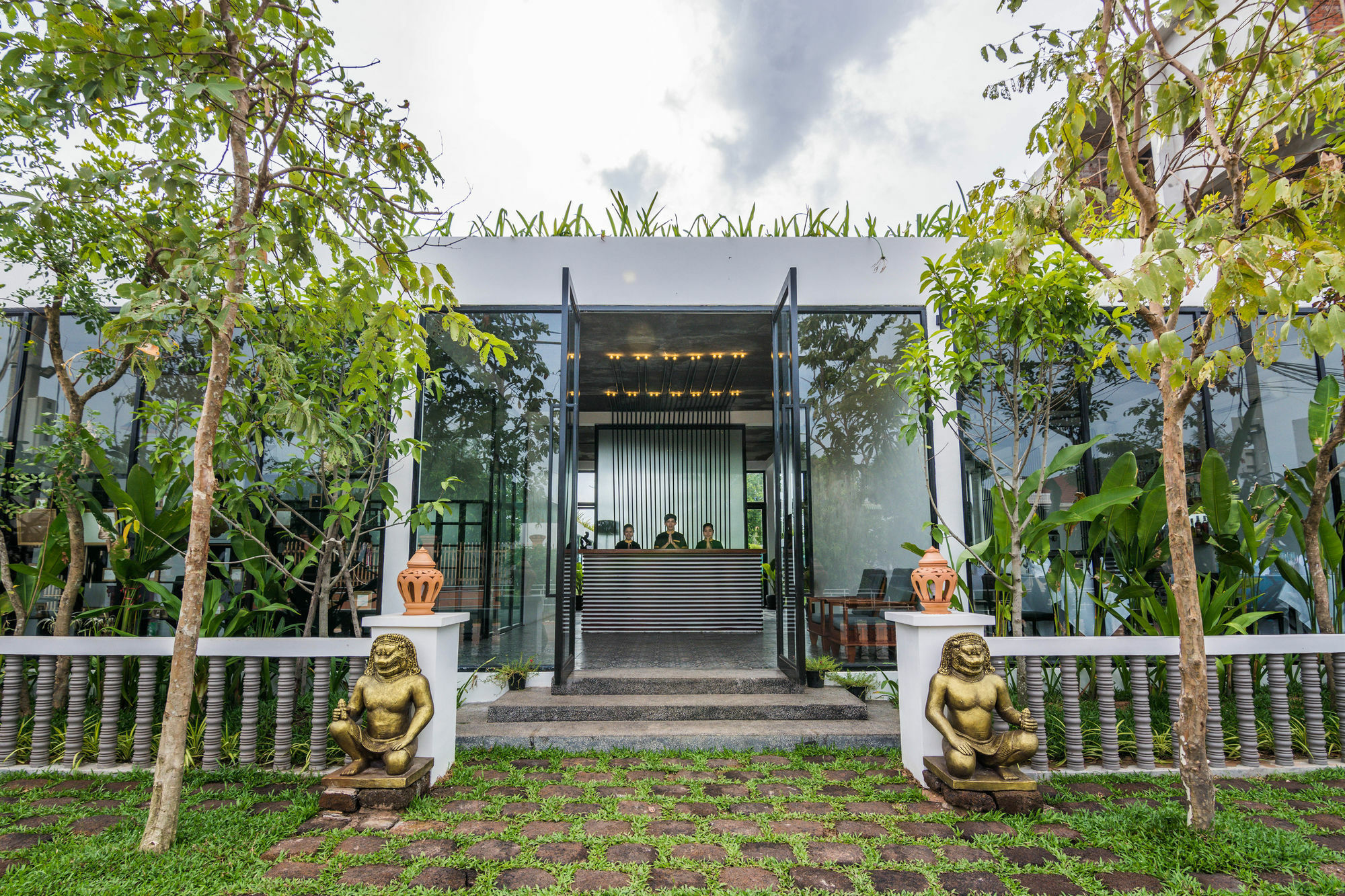 Ring Boutique Hotel Siem Reap Exteriör bild