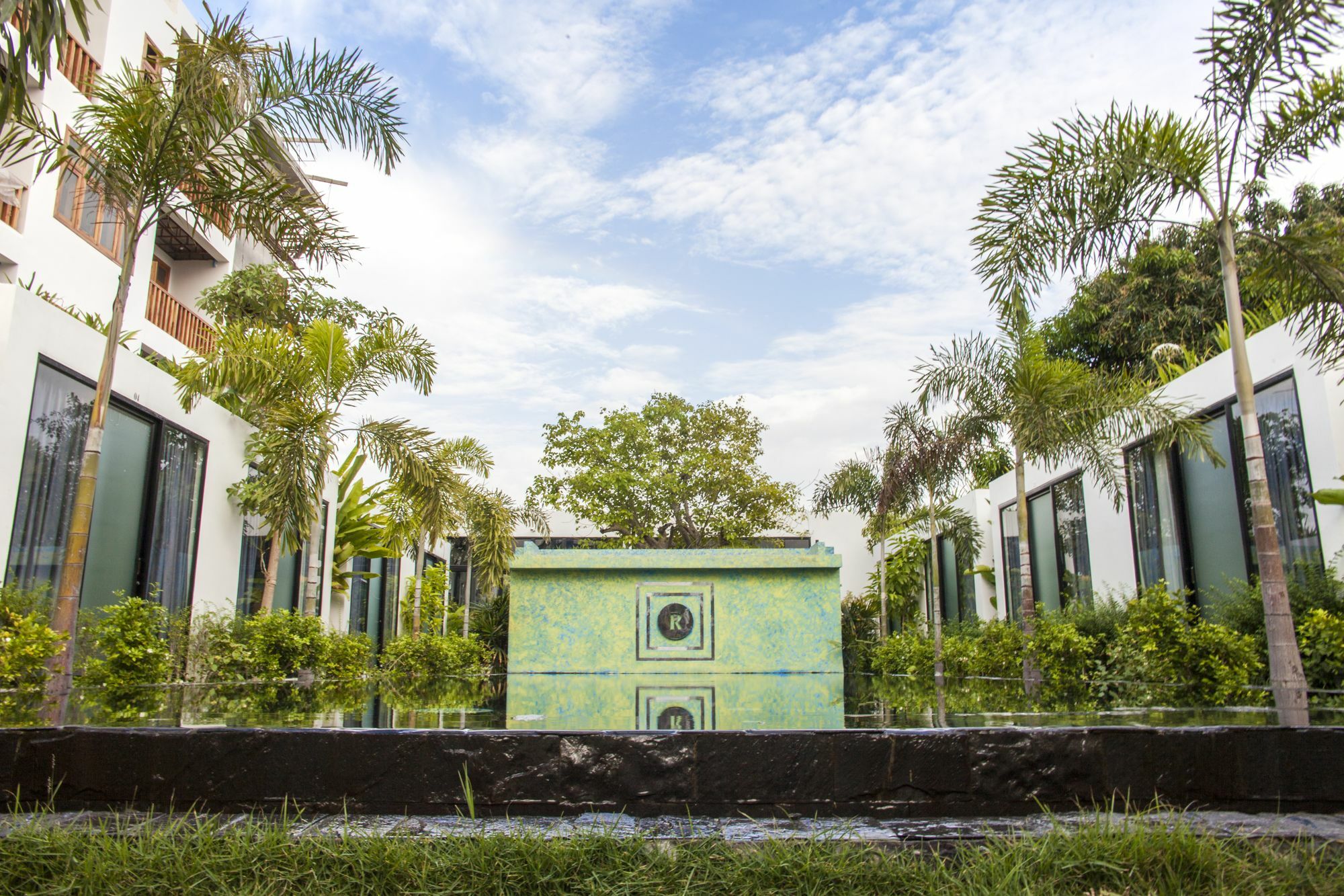 Ring Boutique Hotel Siem Reap Exteriör bild