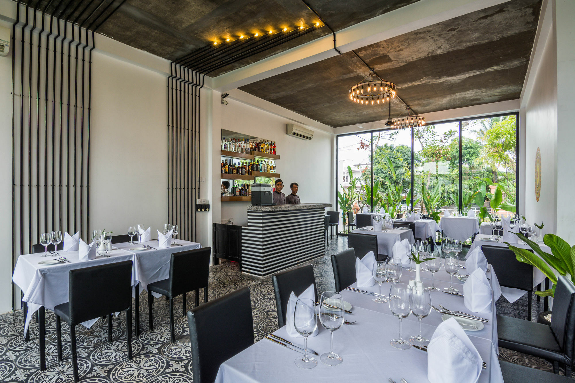 Ring Boutique Hotel Siem Reap Exteriör bild