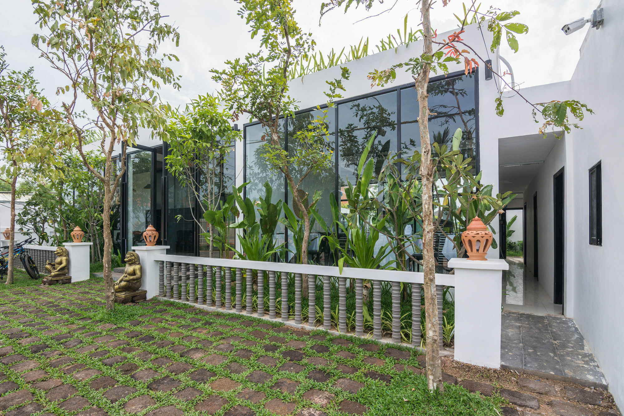 Ring Boutique Hotel Siem Reap Exteriör bild