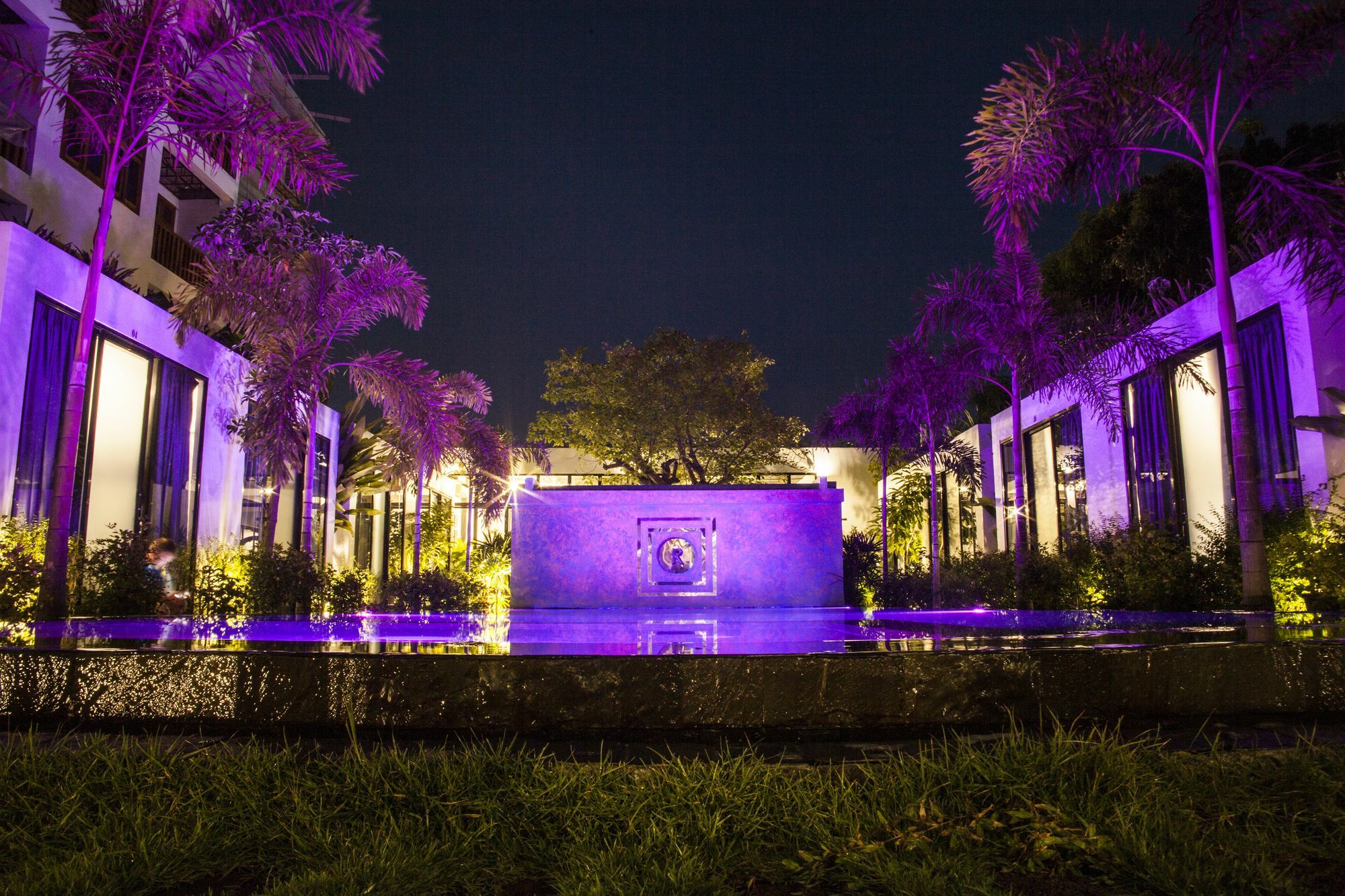 Ring Boutique Hotel Siem Reap Exteriör bild