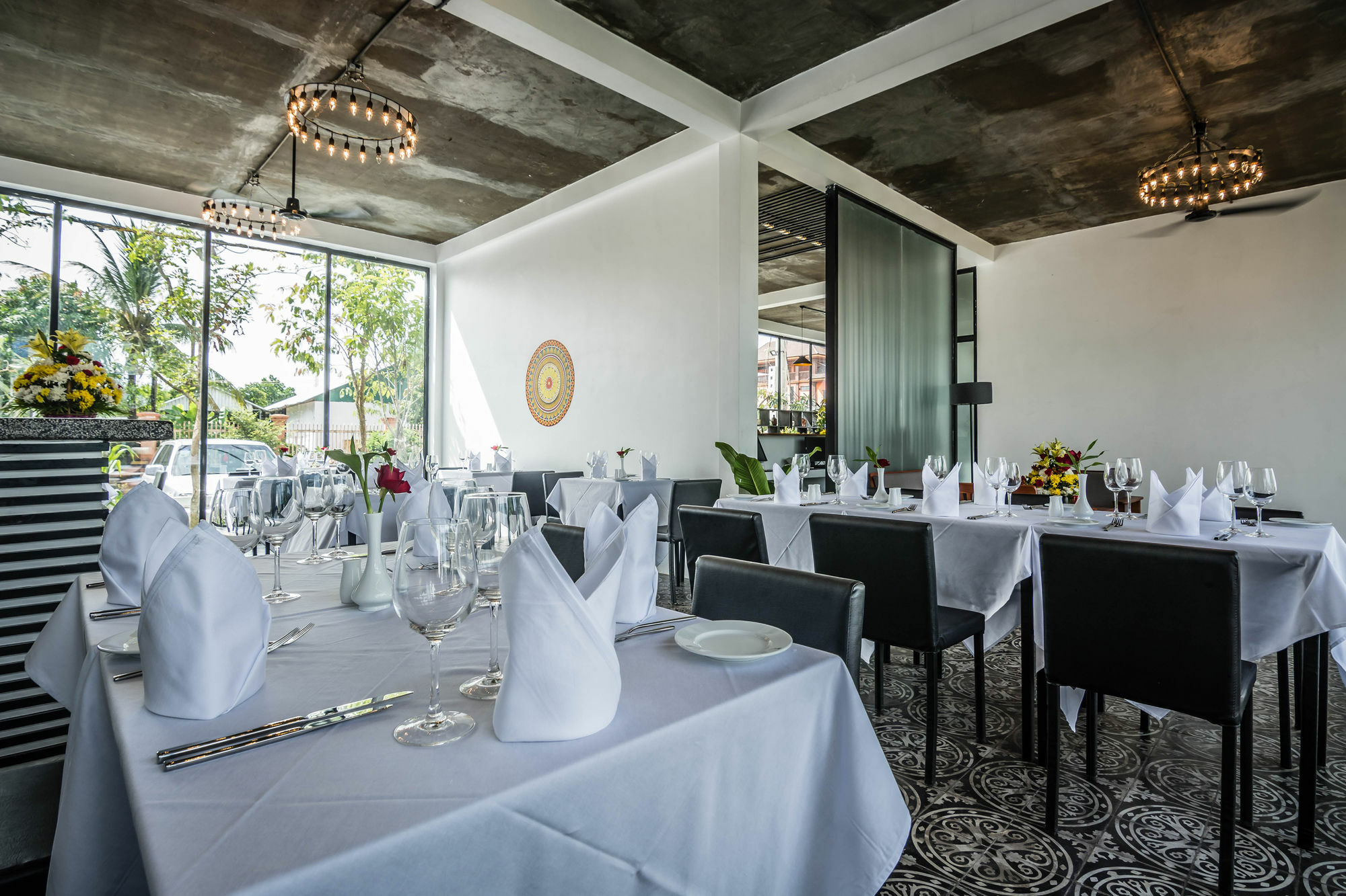 Ring Boutique Hotel Siem Reap Exteriör bild